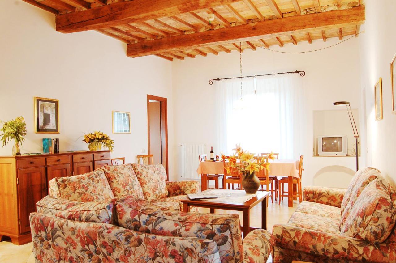 Aparthotel Le Valli Pomarance Pokoj fotografie